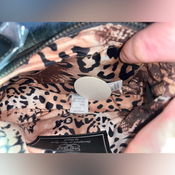 Sharif NWT Faux Fur Bag With Crossbody Strap - Picture 7 of 7